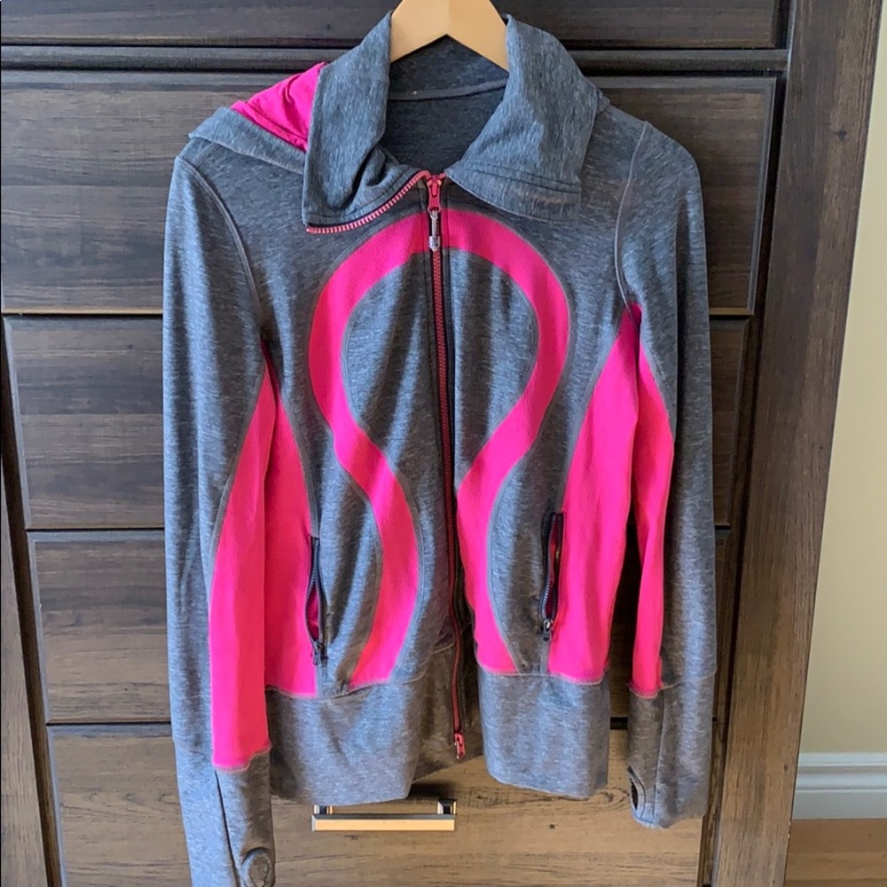 Lululemon light jacket with hoodie size 8